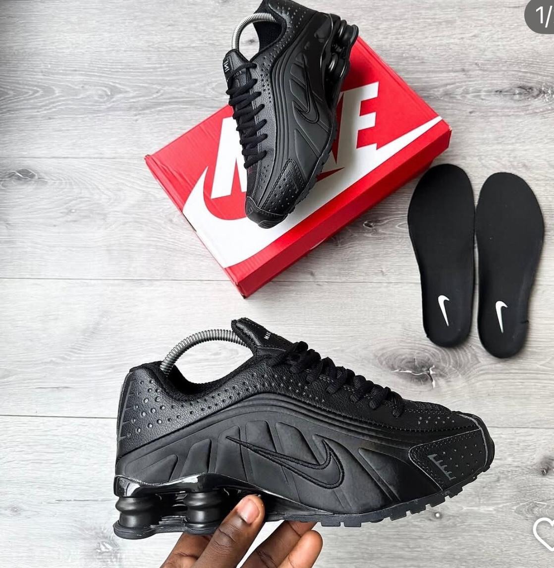 Nike Shox R4 by La Maison Angie | Premium for Modern Style