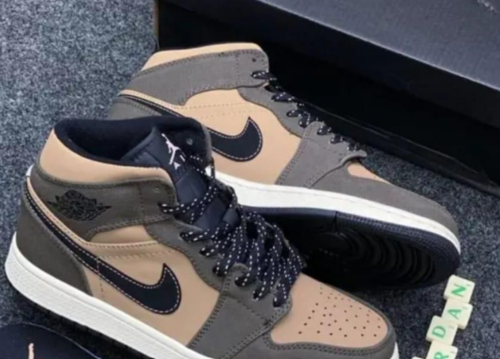 Nike Air Jordan 1 Retro High by La Maison Angie | Premium for Modern Style